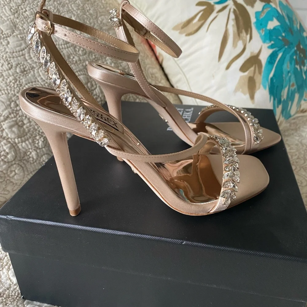 Badgley Mischka Kerry Heels - Picture 11 of 15